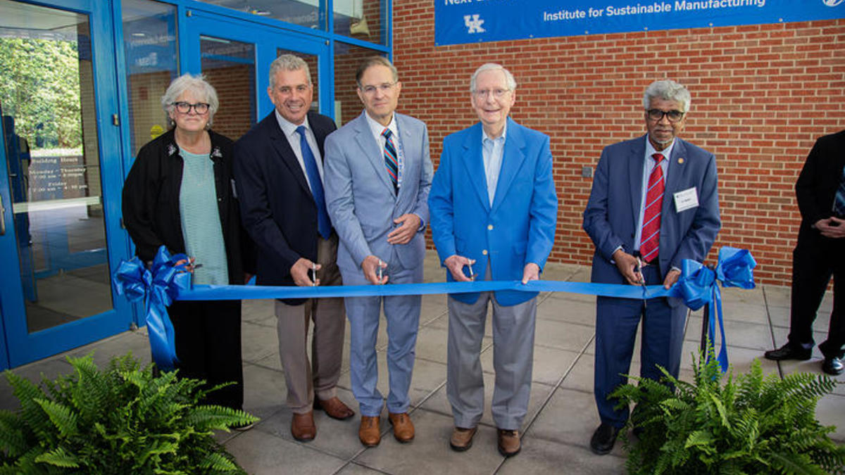 Left to Right: Lisa Cassis, UK vice president for research; Rudy Buchheit, dean of the UK Pigman College of Engineering; UK Provost Robert S. DiPaola; U.S. Senate Republican Leader Mitch McConnell; and I.S. Jawahir, principal investigator.